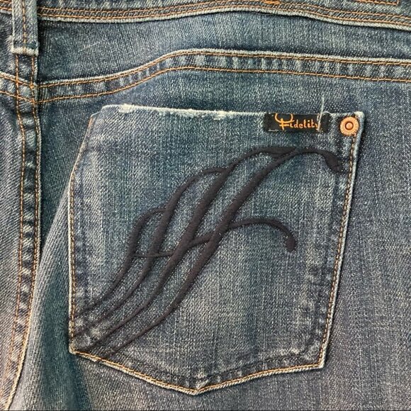 FIDELITY Sz 34 Low Waist Boot Flare Mid Wash Japan Fabric Jeans - Picture 6 of 8